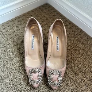 Manolo Blahnik Hangisi 70 Champagne Satin Jewel Buckle Pumps